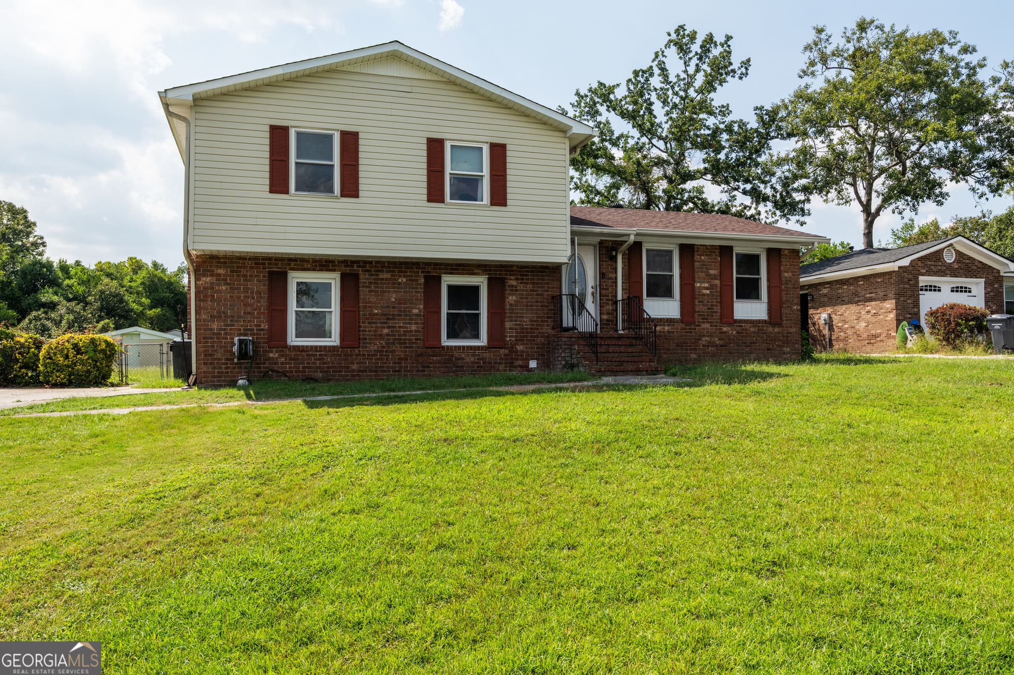 3 bedroom, 2 bathroom, 1,894 sq ft single family residence for sale at 117 Sunnywood Drive, Martinez, GA 30907