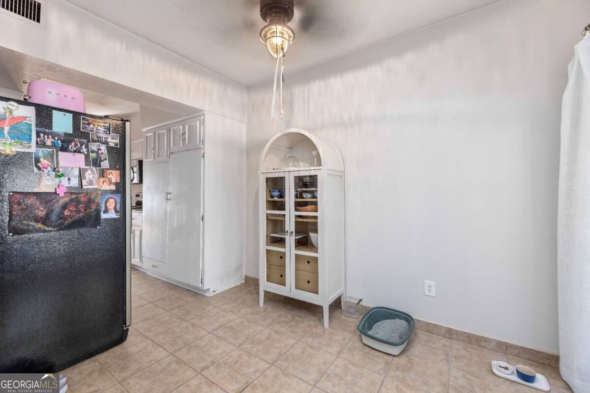 3 bedroom, 2.5 bathroom condominium for sale at 1255 Cedar Avenue 13, Columbus, GA 31907 — photo 6