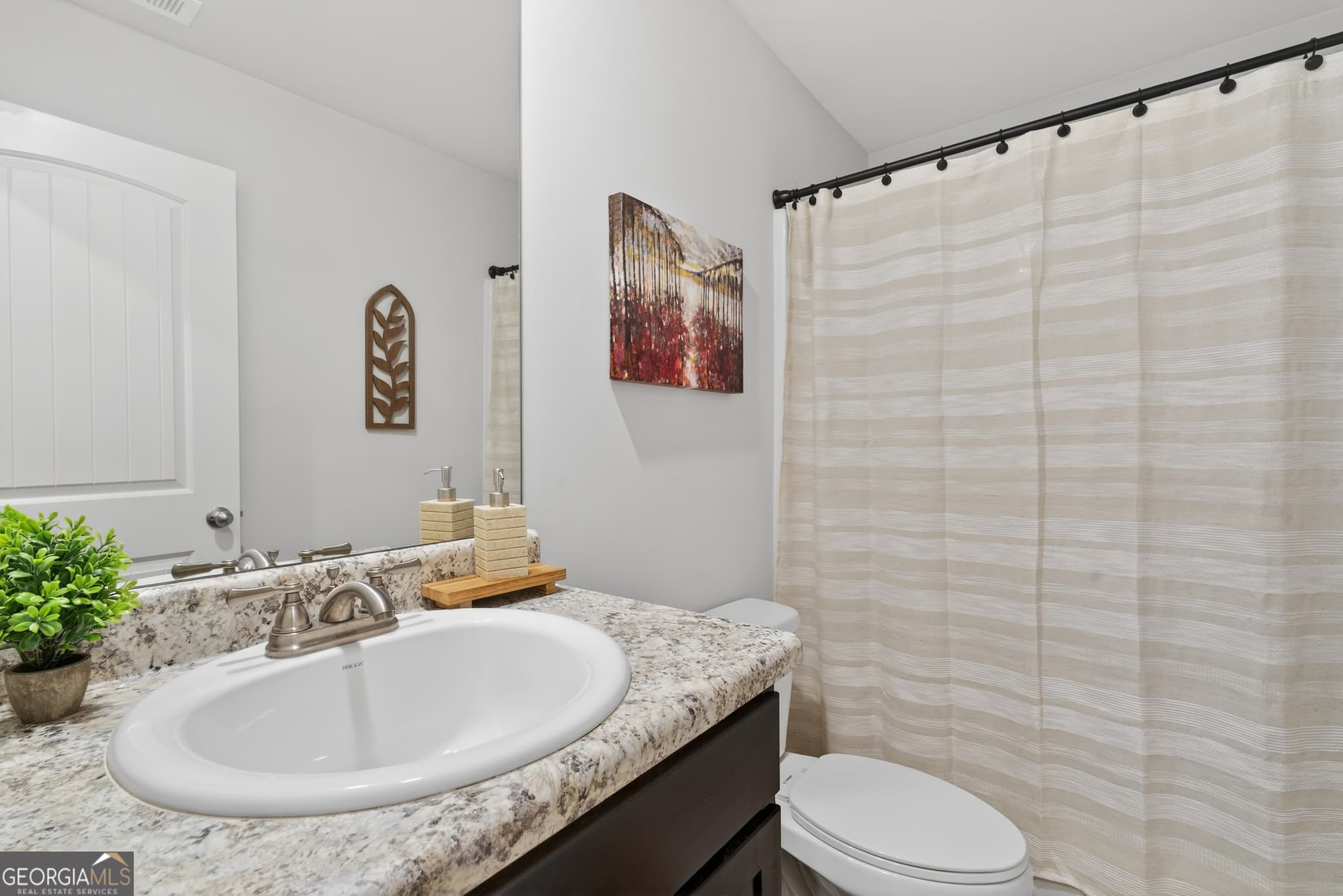 4 bedroom, 3 bathroom, 2,442 sq ft single family residence for sale at 155 Shetland Pines Drive, Macon, GA 31216 — photo 9