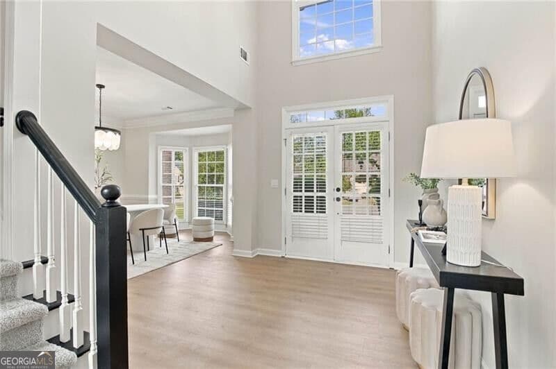 4 bedroom, 3 bathroom, 2,649 sq ft single family residence for sale at 3030 Darien Park Drive, Roswell, GA 30076 — photo 6