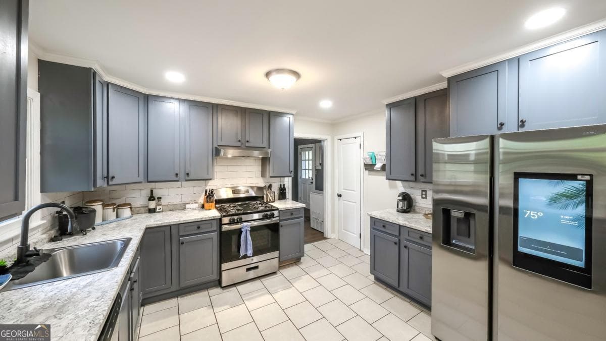 3 bedroom, 2 bathroom, 1,765 sq ft single family residence for sale at 1041 Michael Lane, Anniston, AL 36207 — photo 4