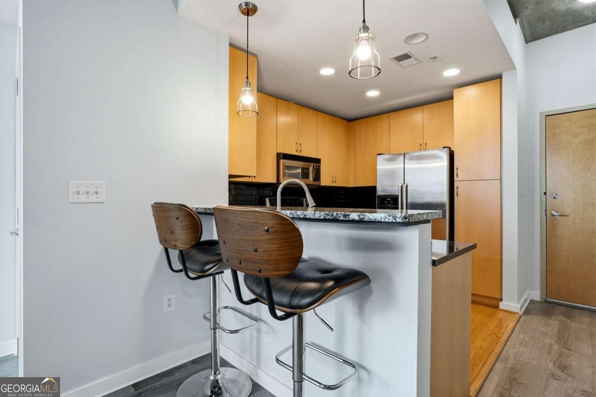 1 bedroom, 1 bathroom, 761 sq ft condominium for sale at 860 Peachtree Street 1909, Atlanta, GA 30308 — photo 6
