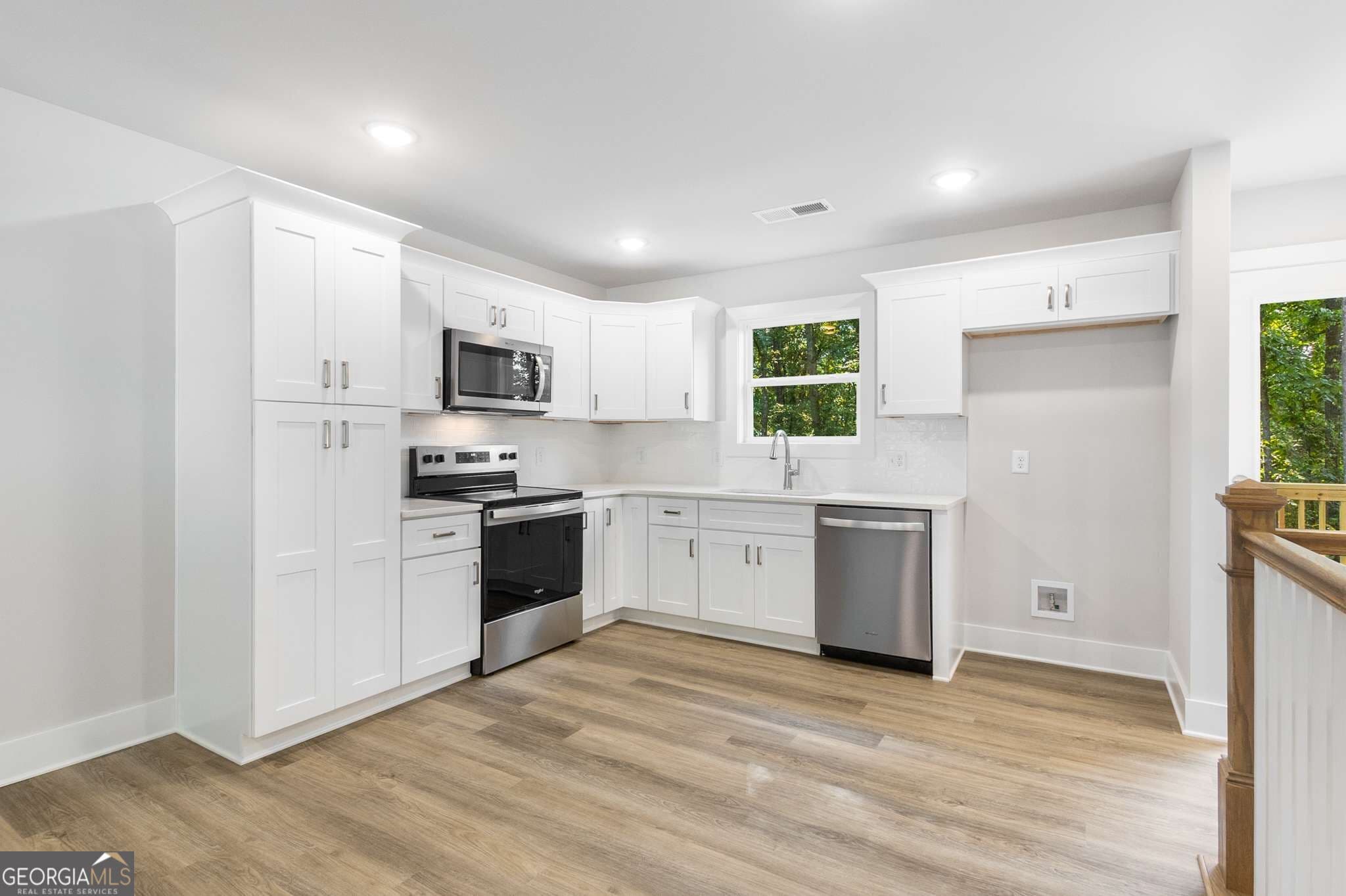 2 bedroom, 2 bathroom, 1,357 sq ft single family residence for sale at 5740 Pebblebrook Trail, Gainesville, GA 30506 — photo 10