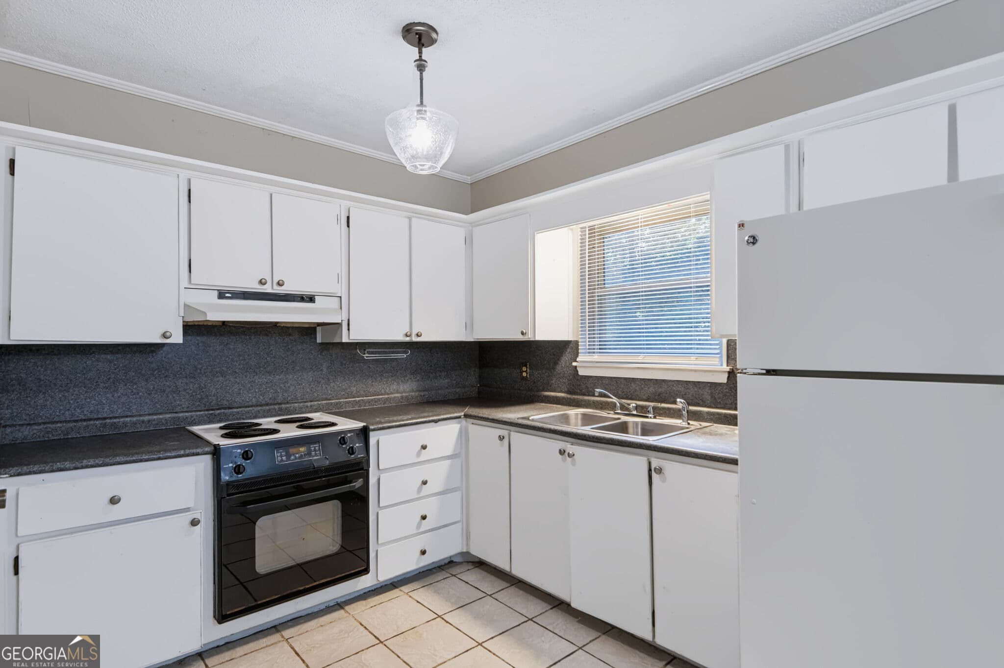 3 bedroom, 2 bathroom, 1,095 sq ft single family residence for sale at 316 Zetterower Road, Statesboro, GA 30458 — photo 6
