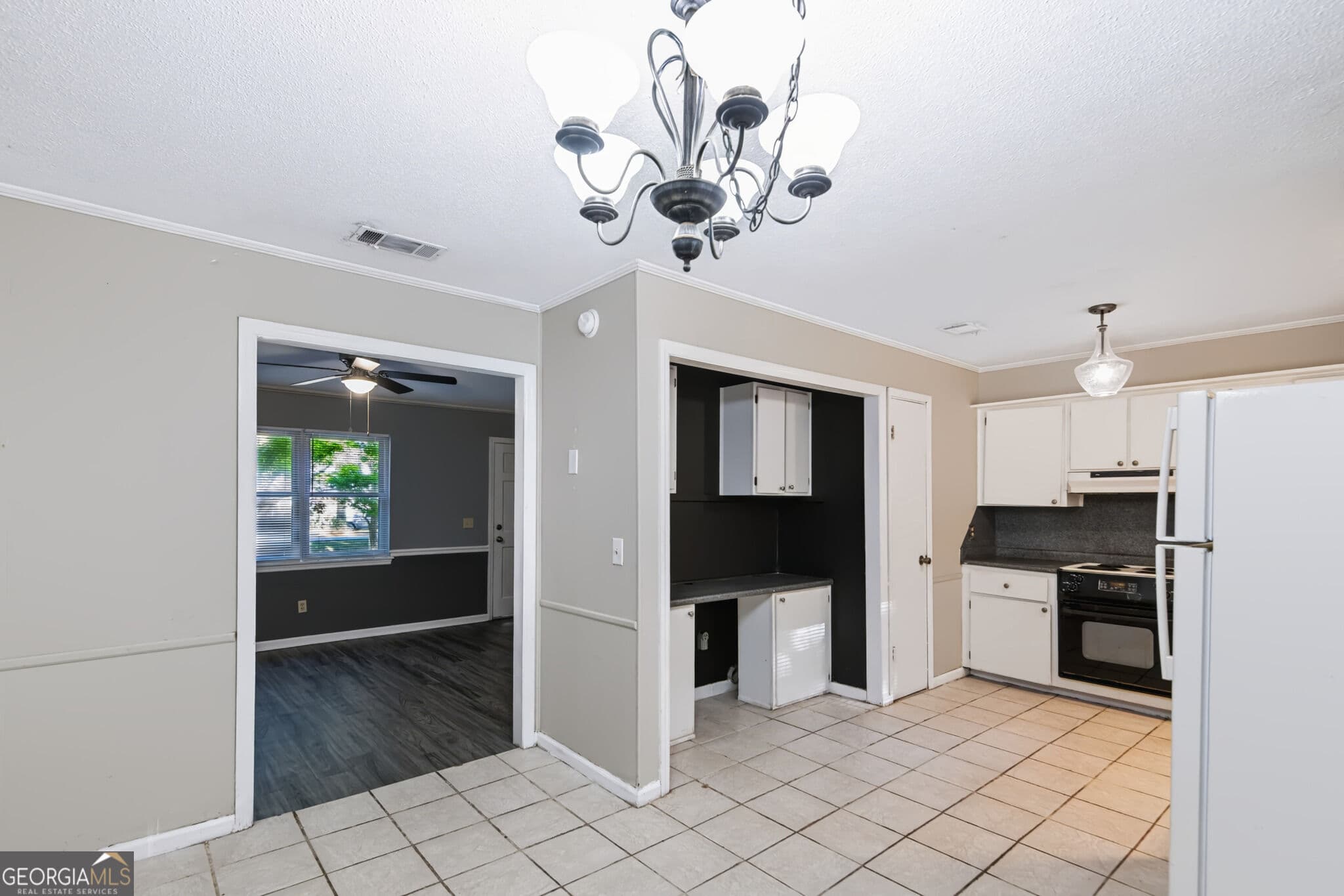 3 bedroom, 2 bathroom, 1,095 sq ft single family residence for sale at 316 Zetterower Road, Statesboro, GA 30458 — photo 7