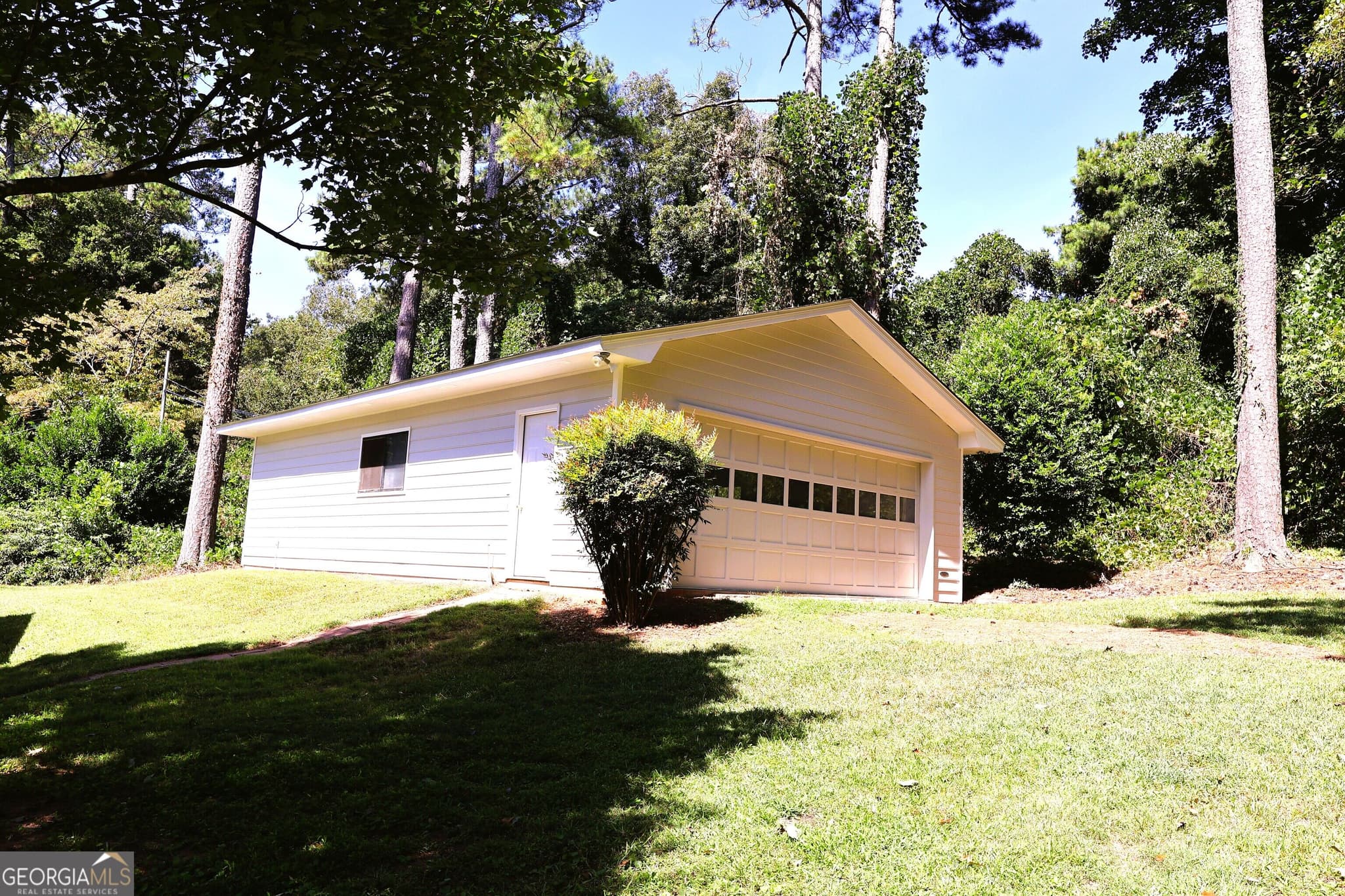 3 bedroom, 2 bathroom, 2,011 sq ft single family residence for rent at 3810 Beya Way, Doraville, GA 30340 for $2,695 a month — photo 4