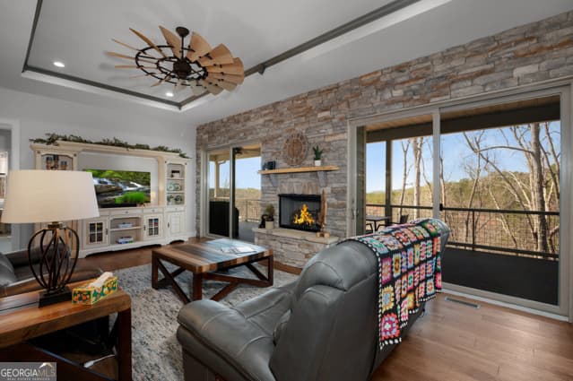 3 bedroom, 3.5 bathroom, 2,880 sq ft single family residence for sale at 56 Carters View Lane, Ellijay, GA 30540 — photo 7