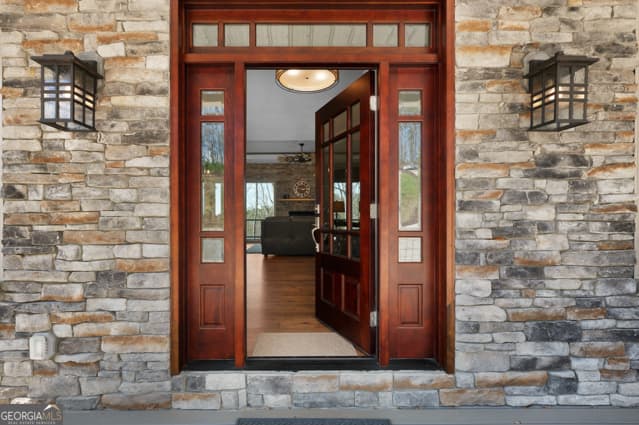 3 bedroom, 3.5 bathroom, 2,880 sq ft single family residence for sale at 56 Carters View Lane, Ellijay, GA 30540 — photo 3