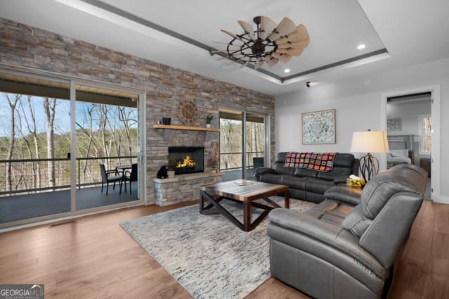 3 bedroom, 3.5 bathroom, 2,880 sq ft single family residence for sale at 56 Carters View Lane, Ellijay, GA 30540 — photo 4