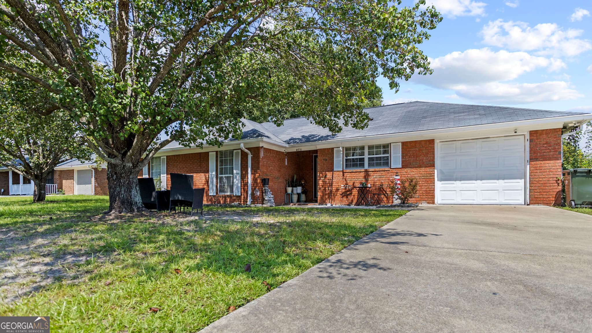 3 bedroom, 2 bathroom, 1,397 sq ft single family residence for sale at 479 McCumber Drive, Allenhurst, GA 31301