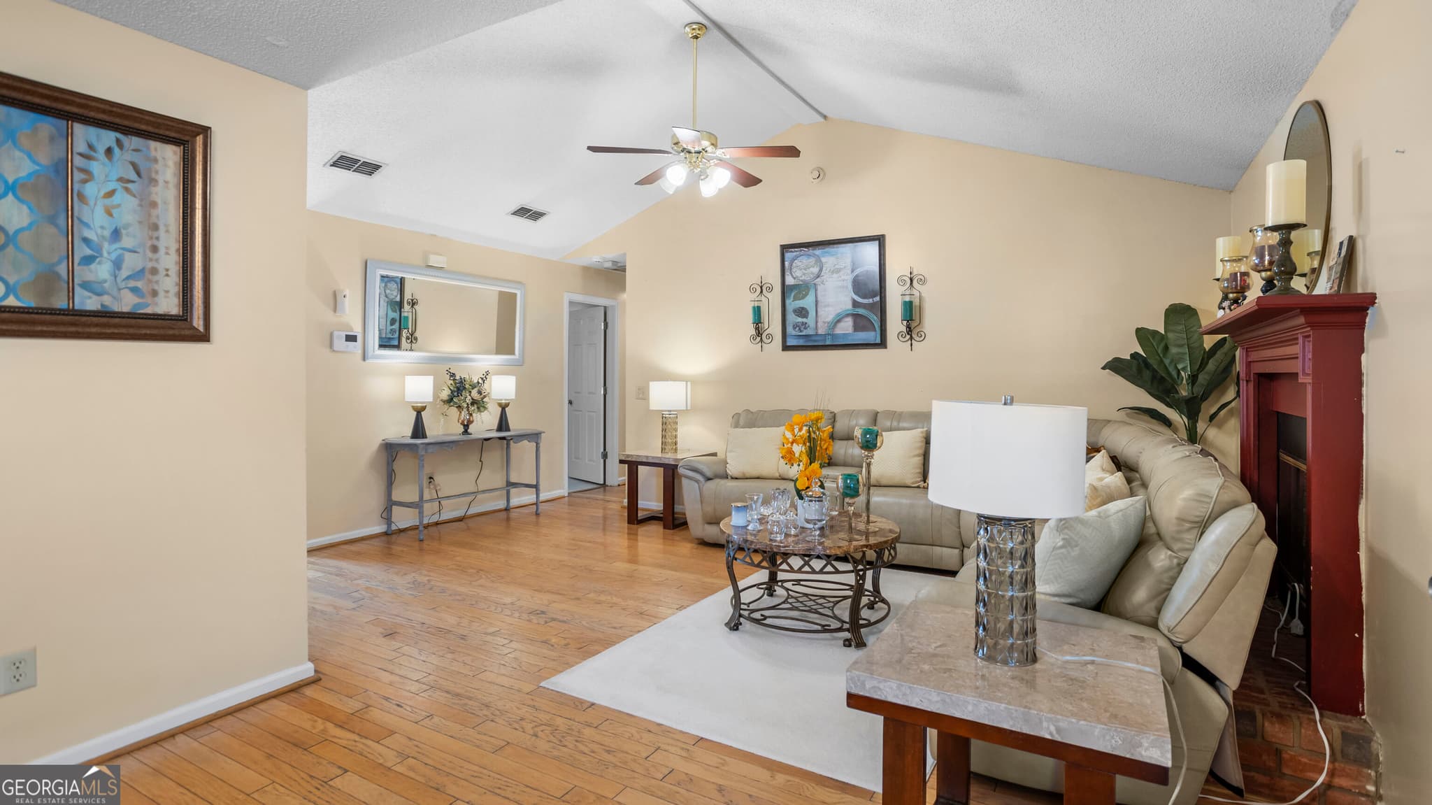 3 bedroom, 2 bathroom, 1,397 sq ft single family residence for sale at 479 McCumber Drive, Allenhurst, GA 31301 — photo 5