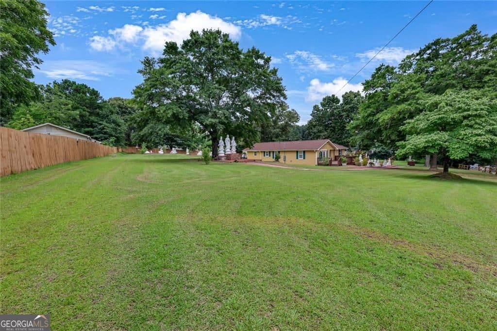 3 bedroom, 3 bathroom, 2,637 sq ft single family residence for sale at 1242 Cooper Road, Snellville, GA 30078 — photo 6
