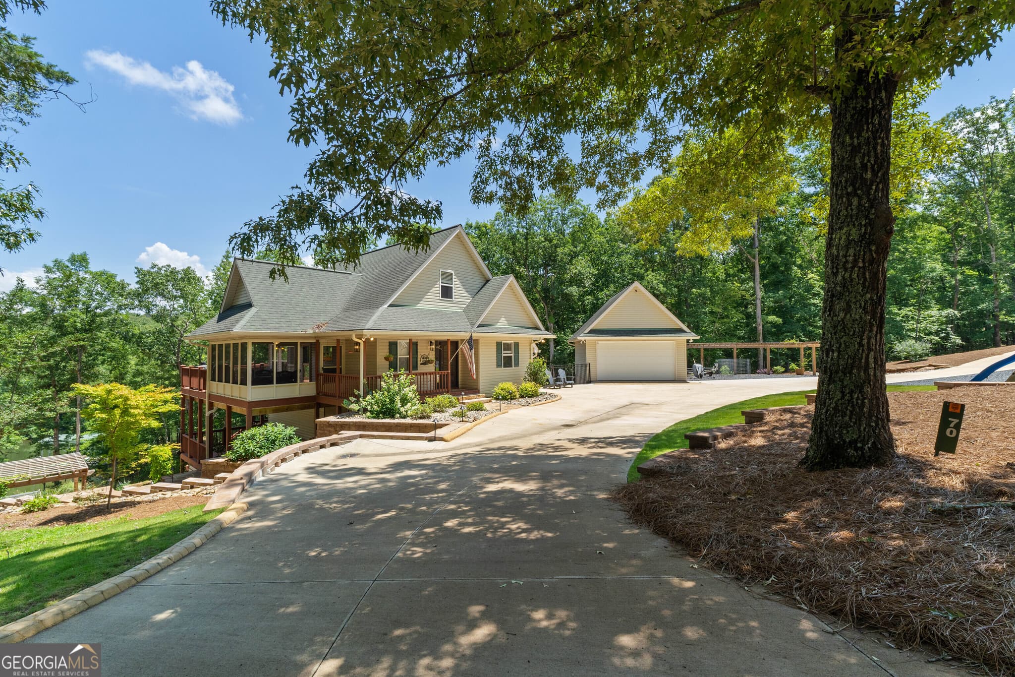 5 bedroom, 3.5 bathroom, 3,316 sq ft single family residence for sale at 70 Camellia Lane, Wedowee, AL 36278 — photo 9