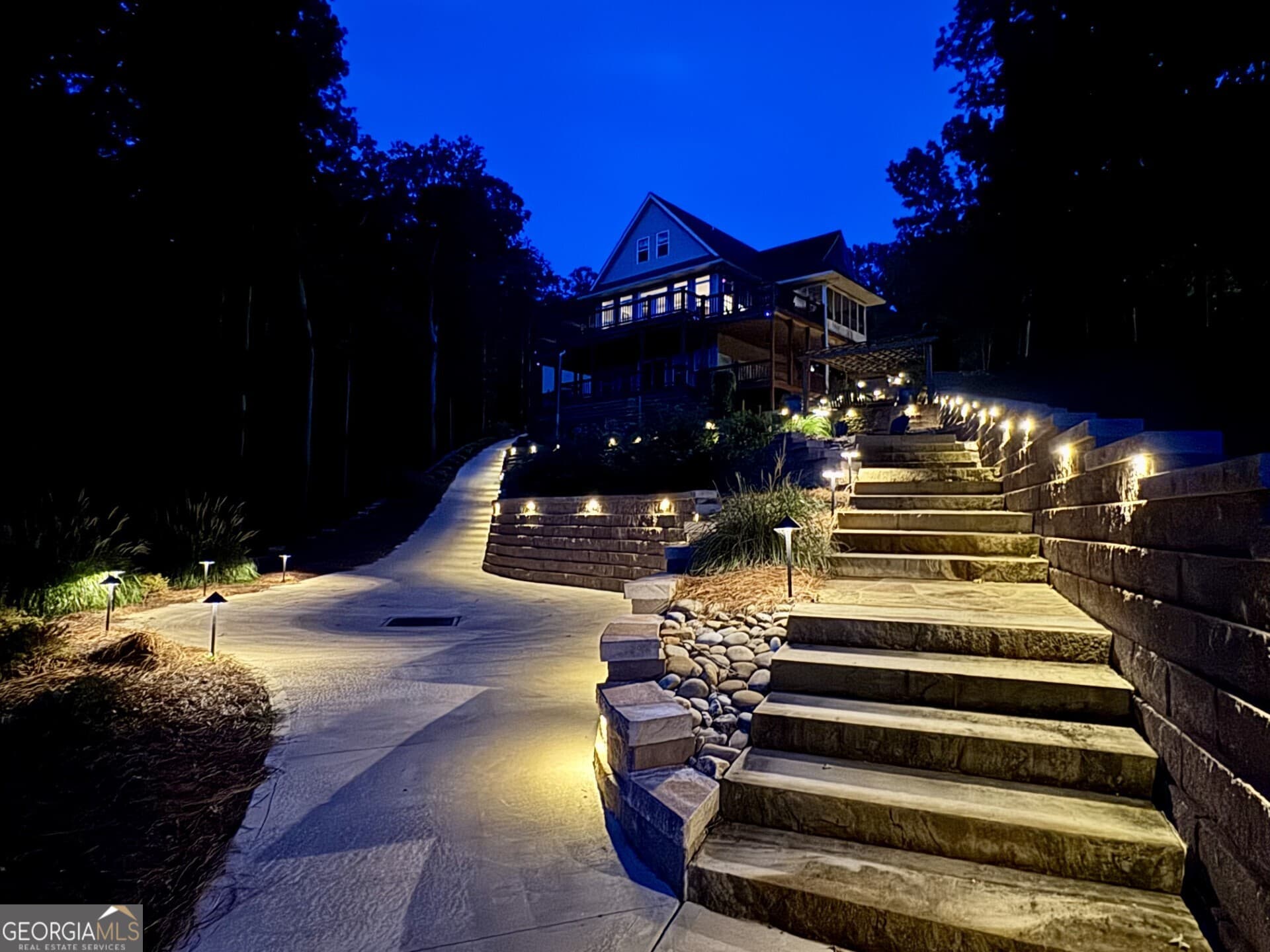 5 bedroom, 3.5 bathroom, 3,316 sq ft single family residence for sale at 70 Camellia Lane, Wedowee, AL 36278 — photo 4