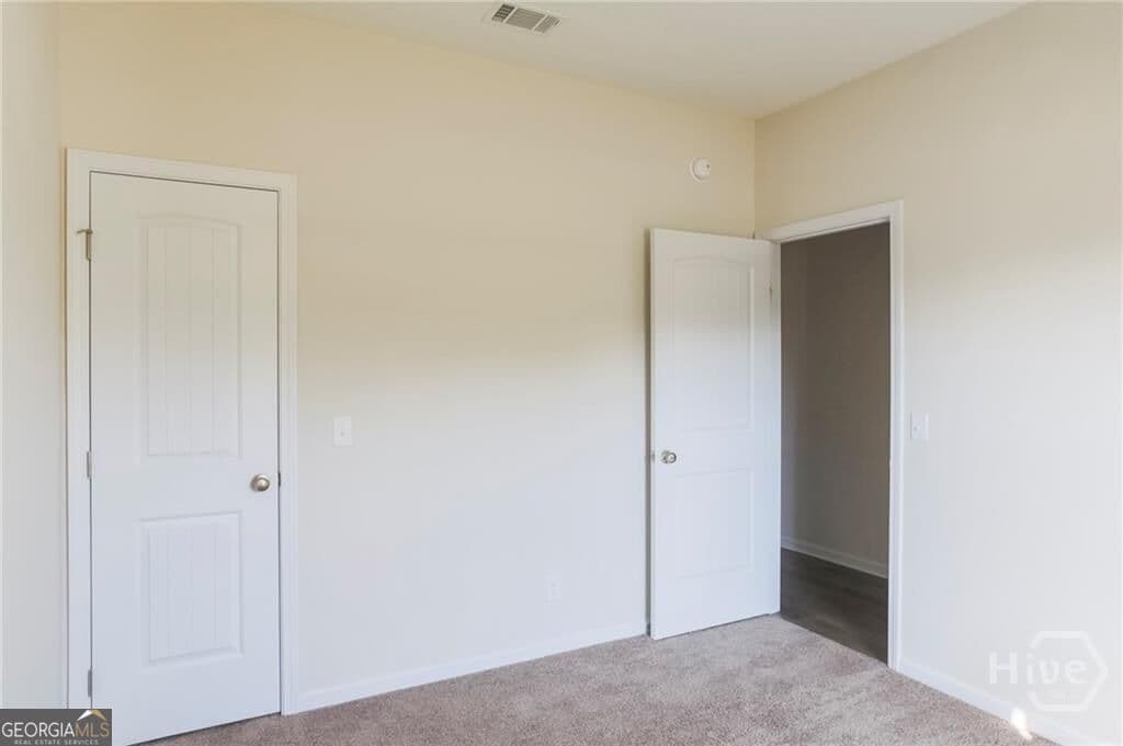 5 bedroom, 3 bathroom single family residence for sale at 122 Joann Lewis Lane, Hinesville, GA 31313 — photo 4