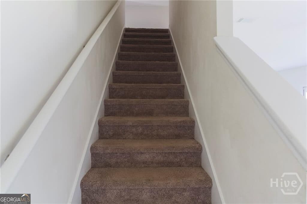 5 bedroom, 3 bathroom single family residence for sale at 122 Joann Lewis Lane, Hinesville, GA 31313 — photo 8
