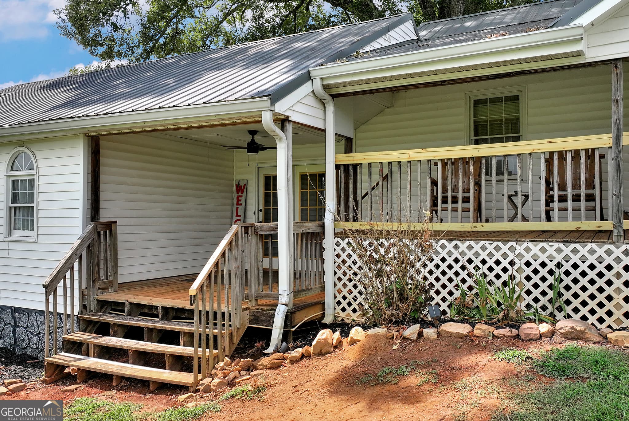 3 bedroom, 2 bathroom, 2,625 sq ft single family residence for sale at 6009 Holly Springs Road, Pendergrass, GA 30567 — photo 3