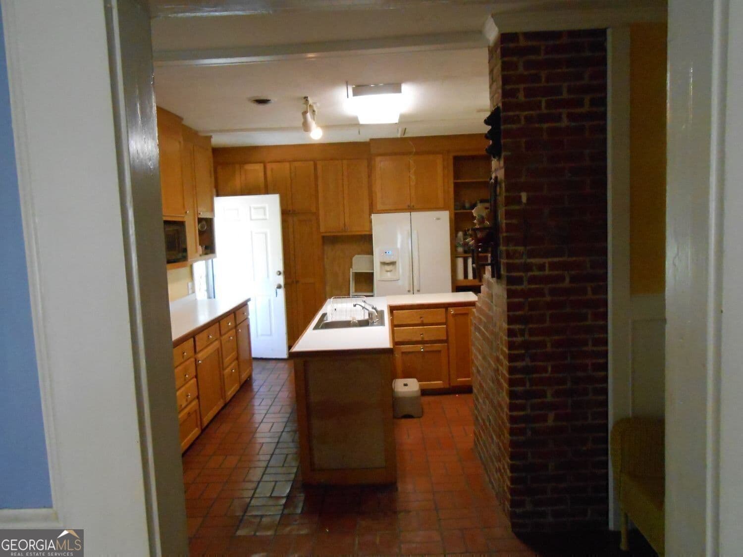 2 bedroom, 2 bathroom, 1,801 sq ft single family residence for sale at 379 Warwoman Road, Clayton, GA 30525 — photo 9