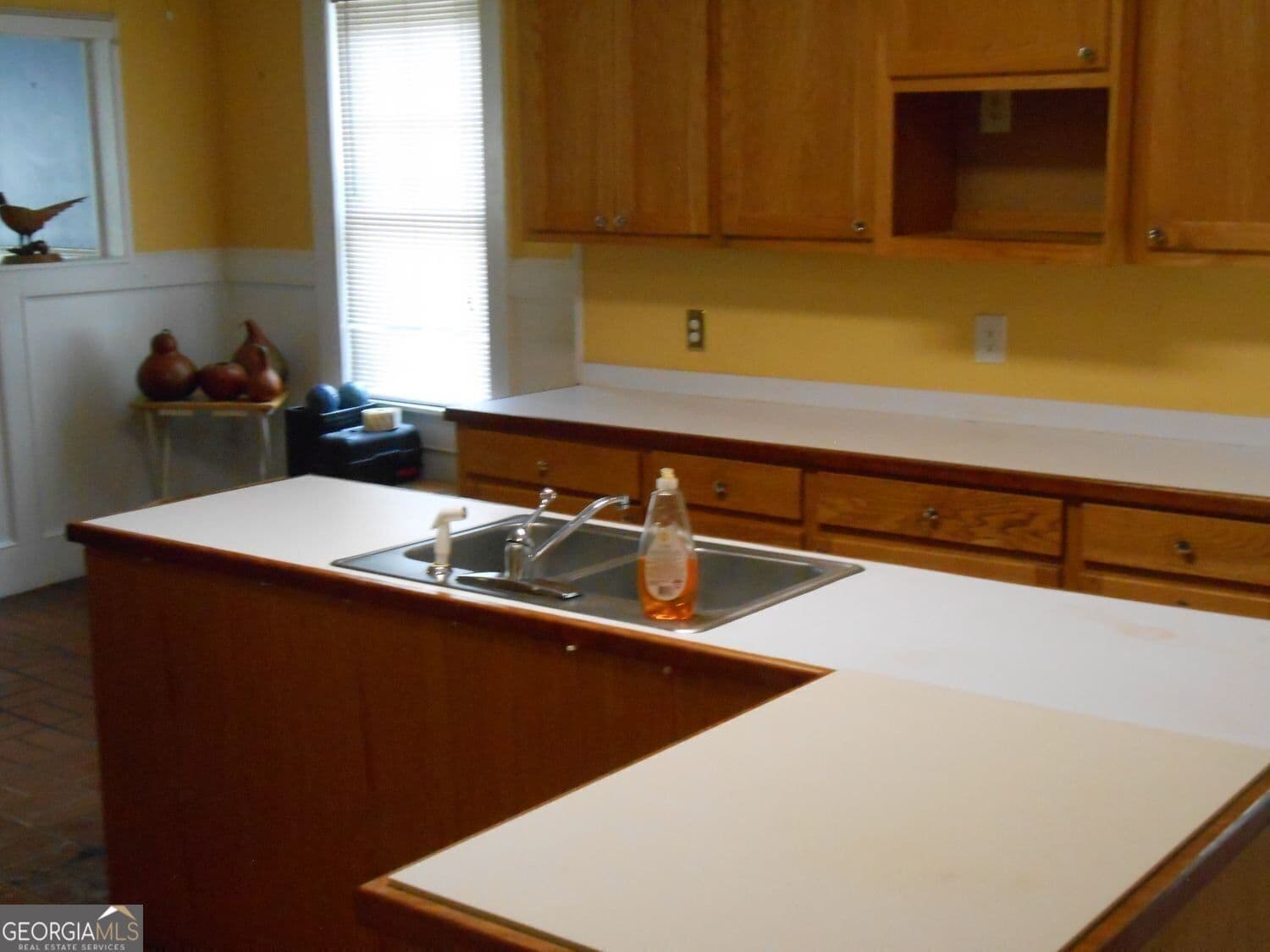 2 bedroom, 2 bathroom, 1,801 sq ft single family residence for sale at 379 Warwoman Road, Clayton, GA 30525 — photo 8