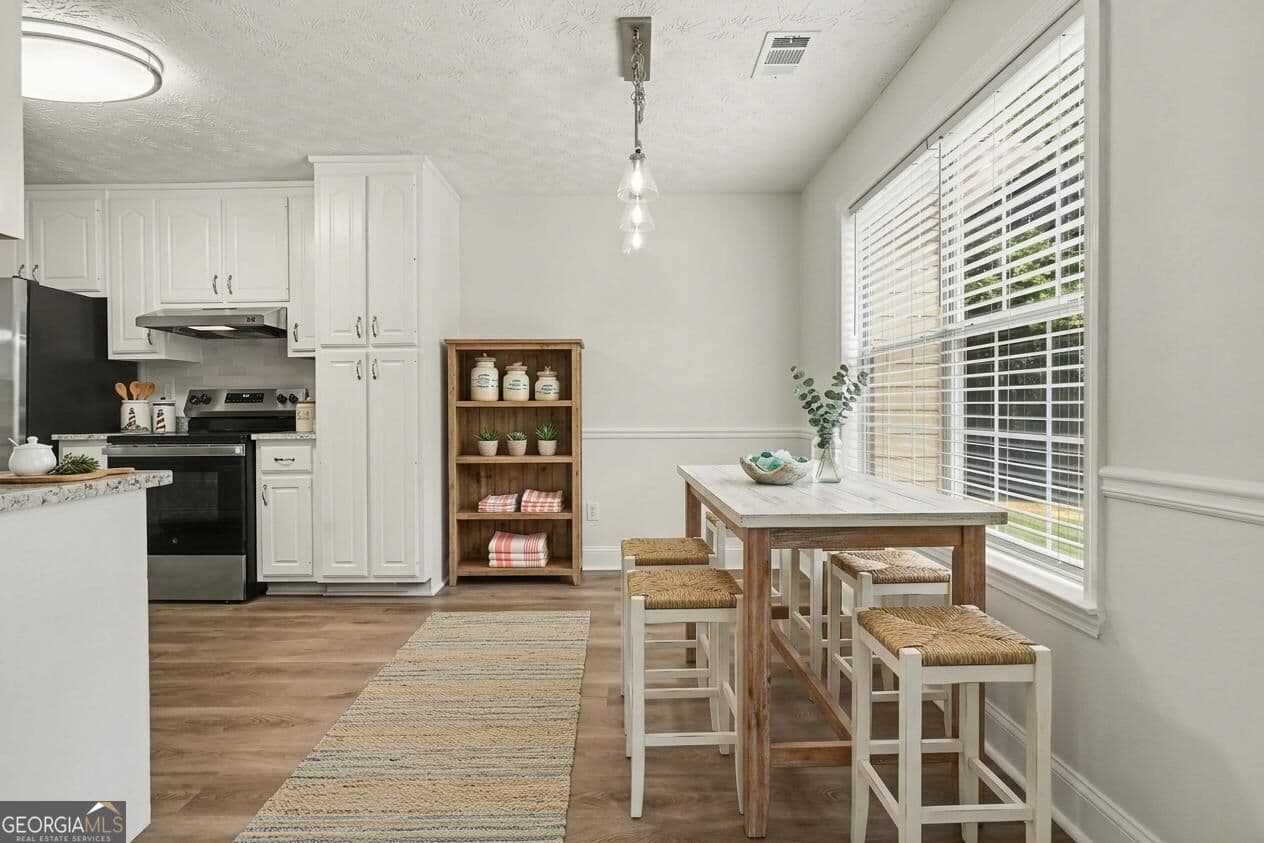 3 bedroom, 2 bathroom, 1,585 sq ft single family residence for sale at 3962 Clairmont Court, Bethlehem, GA 30620 — photo 4