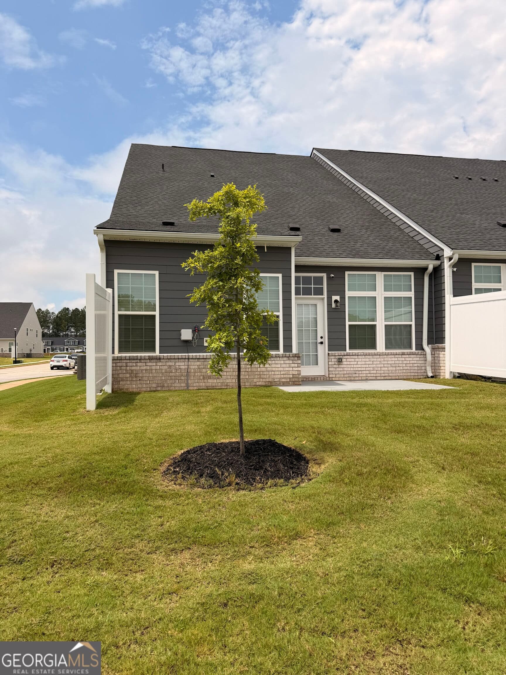 3 bedroom, 2.5 bathroom, 2,169 sq ft townhouse for rent at 513 Ellwood Lane, Mcdonough, GA 30253 for $2,350 a month — photo 2