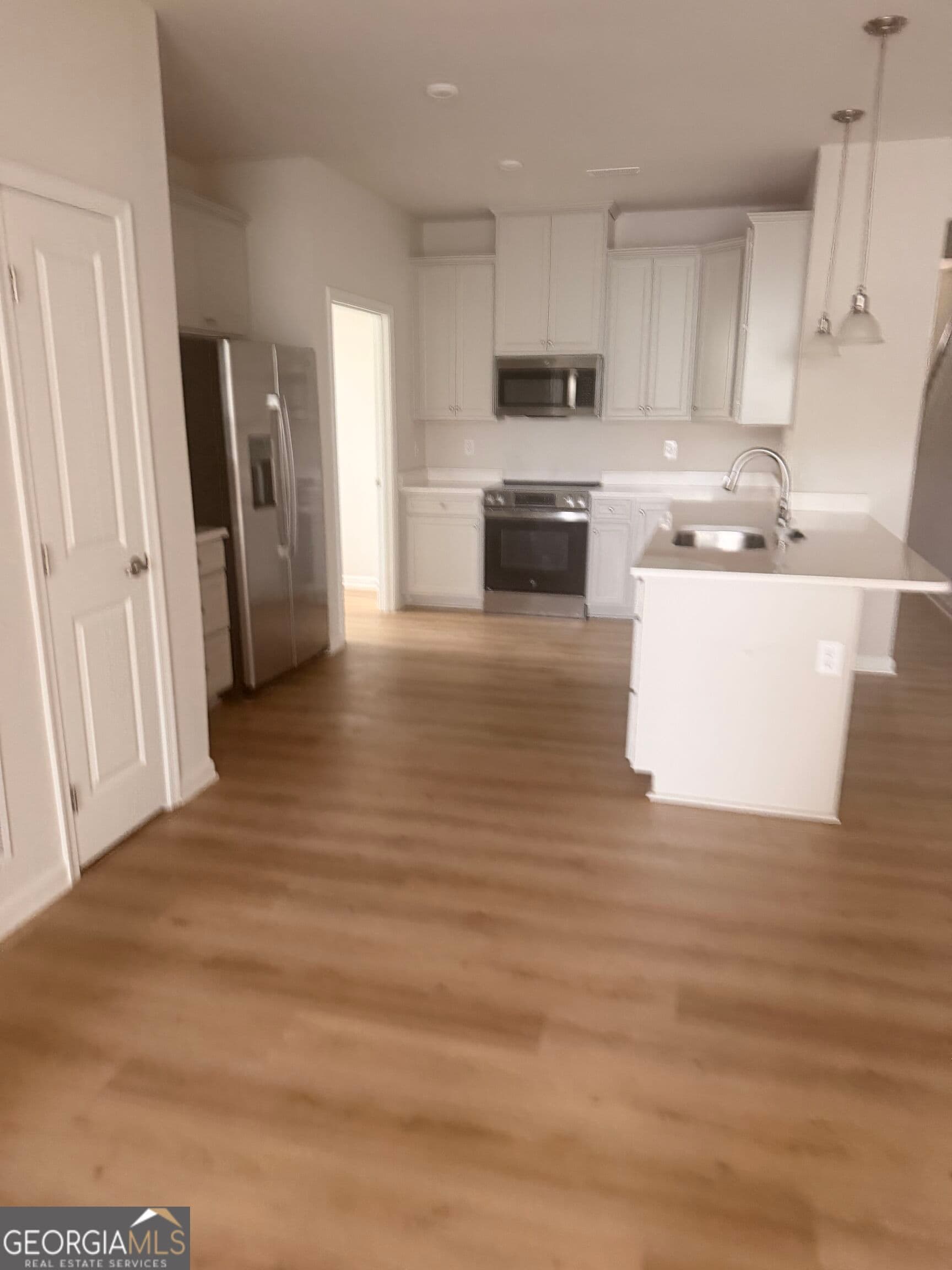 3 bedroom, 2.5 bathroom, 2,169 sq ft townhouse for rent at 513 Ellwood Lane, Mcdonough, GA 30253 for $2,350 a month — photo 3