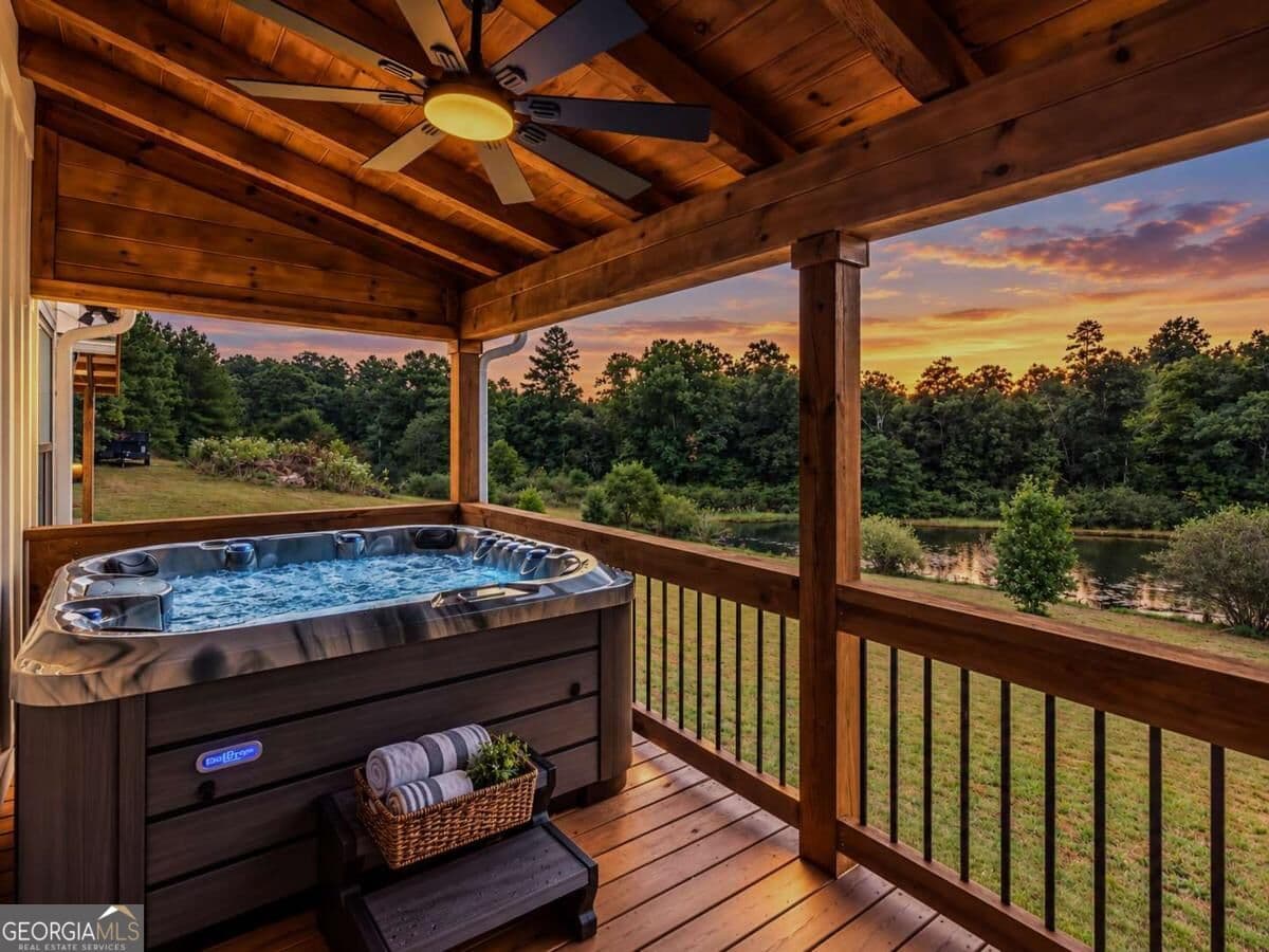 3 bedroom, 2 bathroom, 2,528 sq ft single family residence for sale at 304 Rhinehart Drive, Ranger, GA 30734 — photo 6
