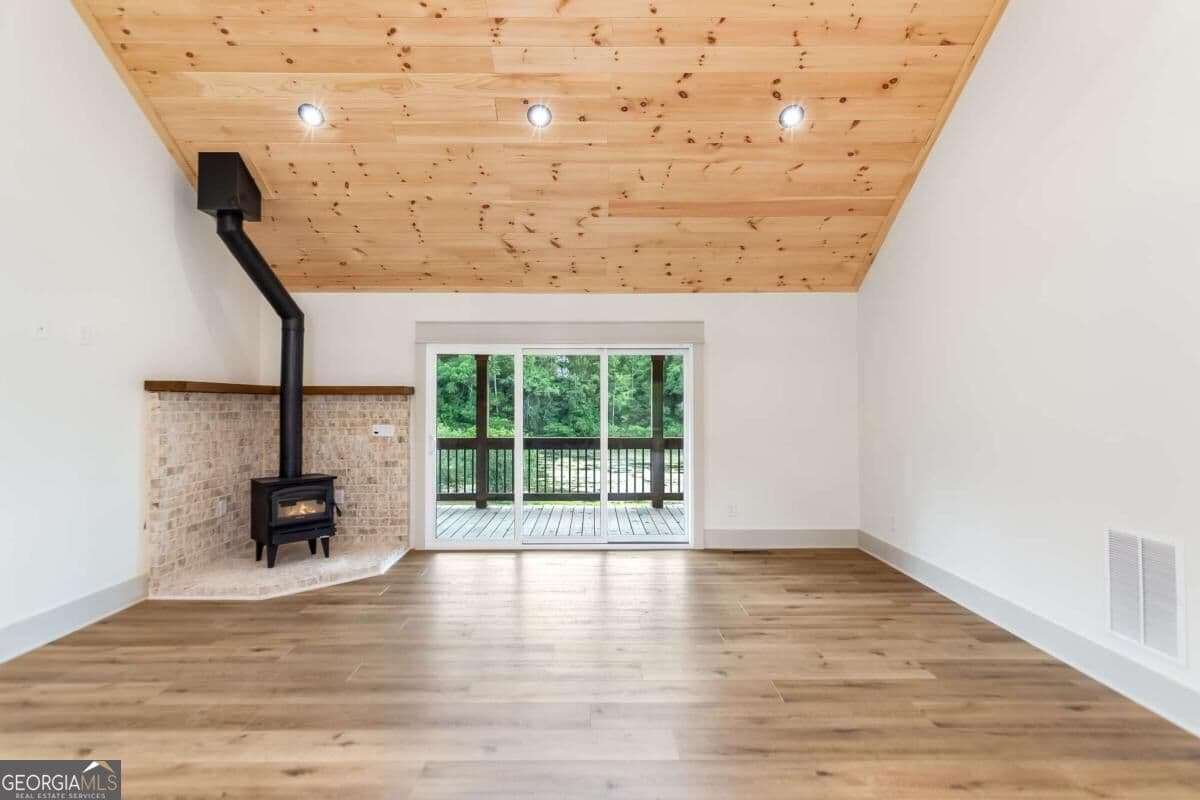3 bedroom, 2 bathroom, 2,528 sq ft single family residence for sale at 304 Rhinehart Drive, Ranger, GA 30734 — photo 10