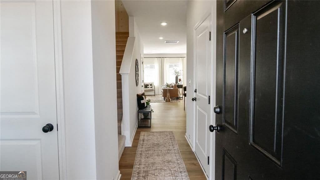 3 bedroom, 2.5 bathroom, 1,443 sq ft townhouse for sale at 206 Clara Crossing 11, Cartersville, GA 30120 — photo 2