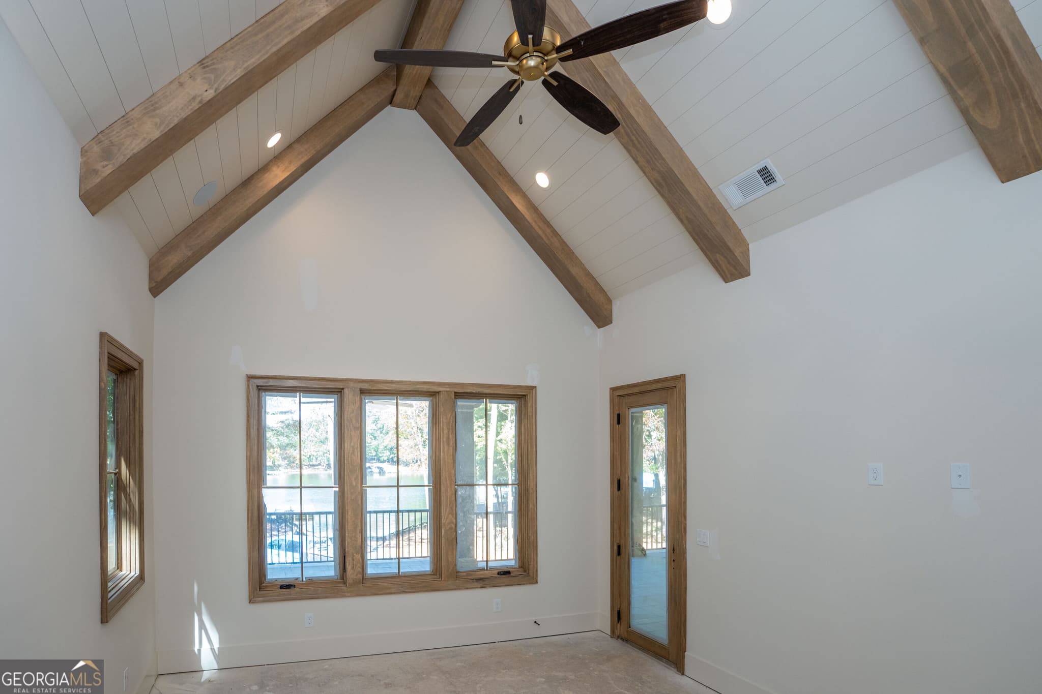 5 bedroom, 6 bathroom, 5,630 sq ft single family residence for sale at 233 Reynolds Drive, Eatonton, GA 31024 — photo 7