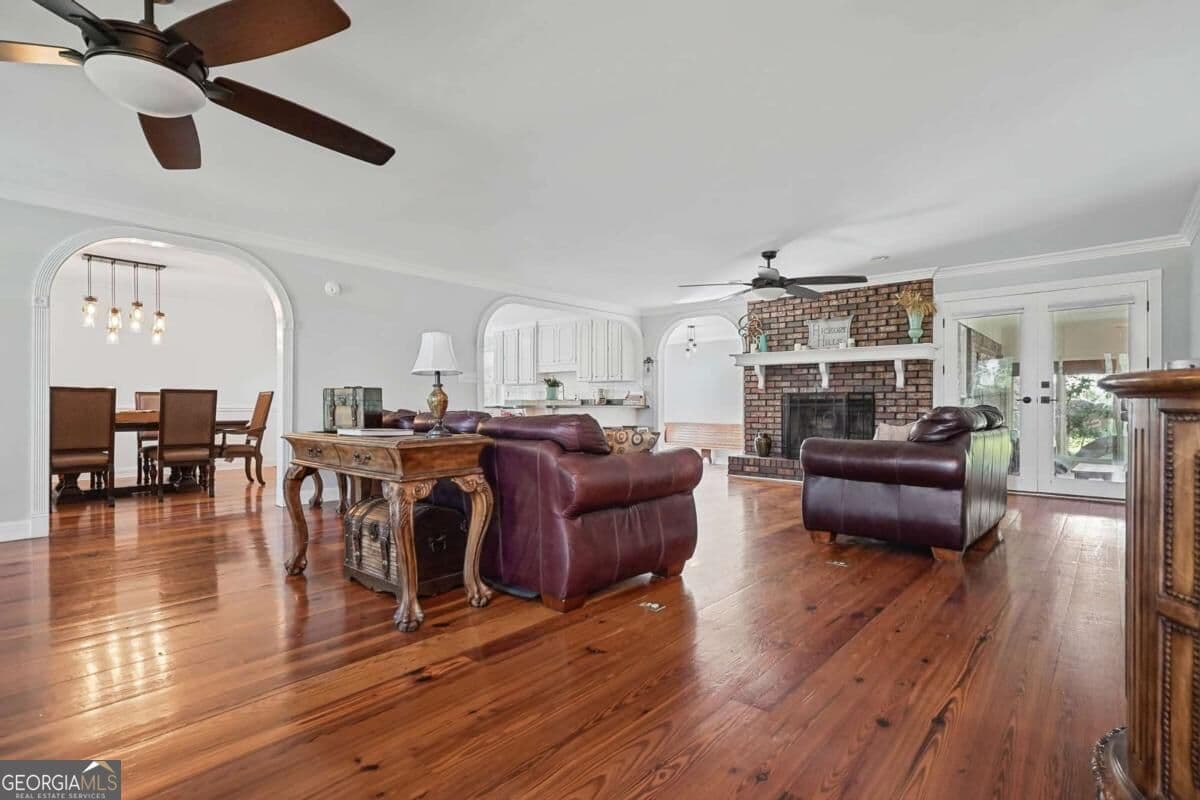 5 bedroom, 4 bathroom, 4,784 sq ft single family residence for sale at 1024 Ten Mile Road, Fitzgerald, GA 31750 — photo 9
