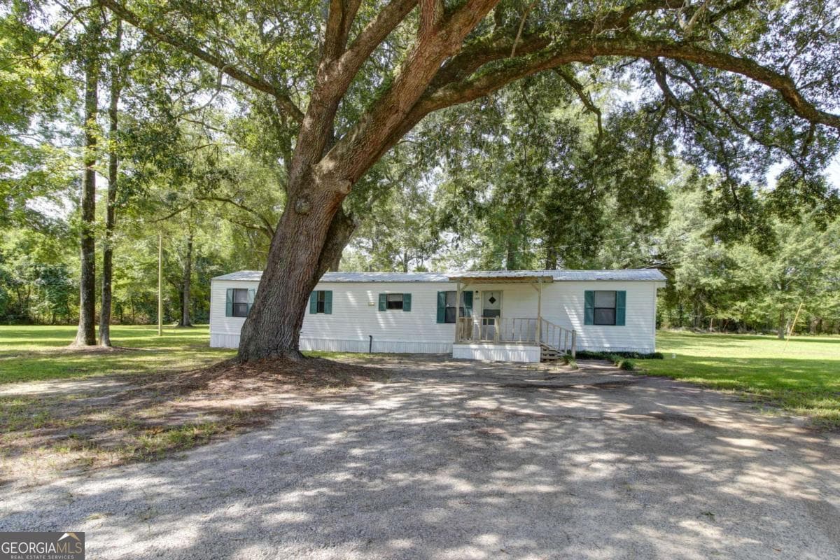 2 bedroom, 2 bathroom manufactured home,single family residence for sale at 3289 LOT B Eldora Road, Ellabell, GA 31308 — photo 2