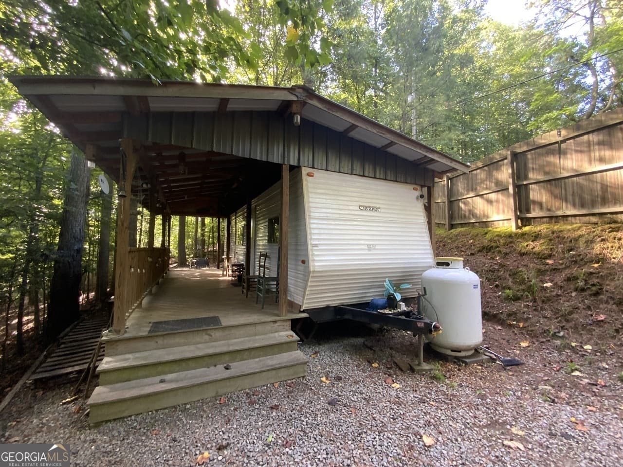 1 bedroom, 1 bathroom, 400 sq ft single family residence for sale at 176 14Th Street, Ellijay, GA 30540 — photo 2
