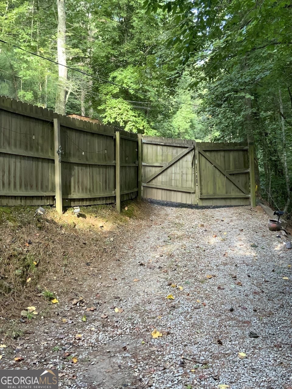 1 bedroom, 1 bathroom, 400 sq ft single family residence for sale at 176 14Th Street, Ellijay, GA 30540 — photo 9