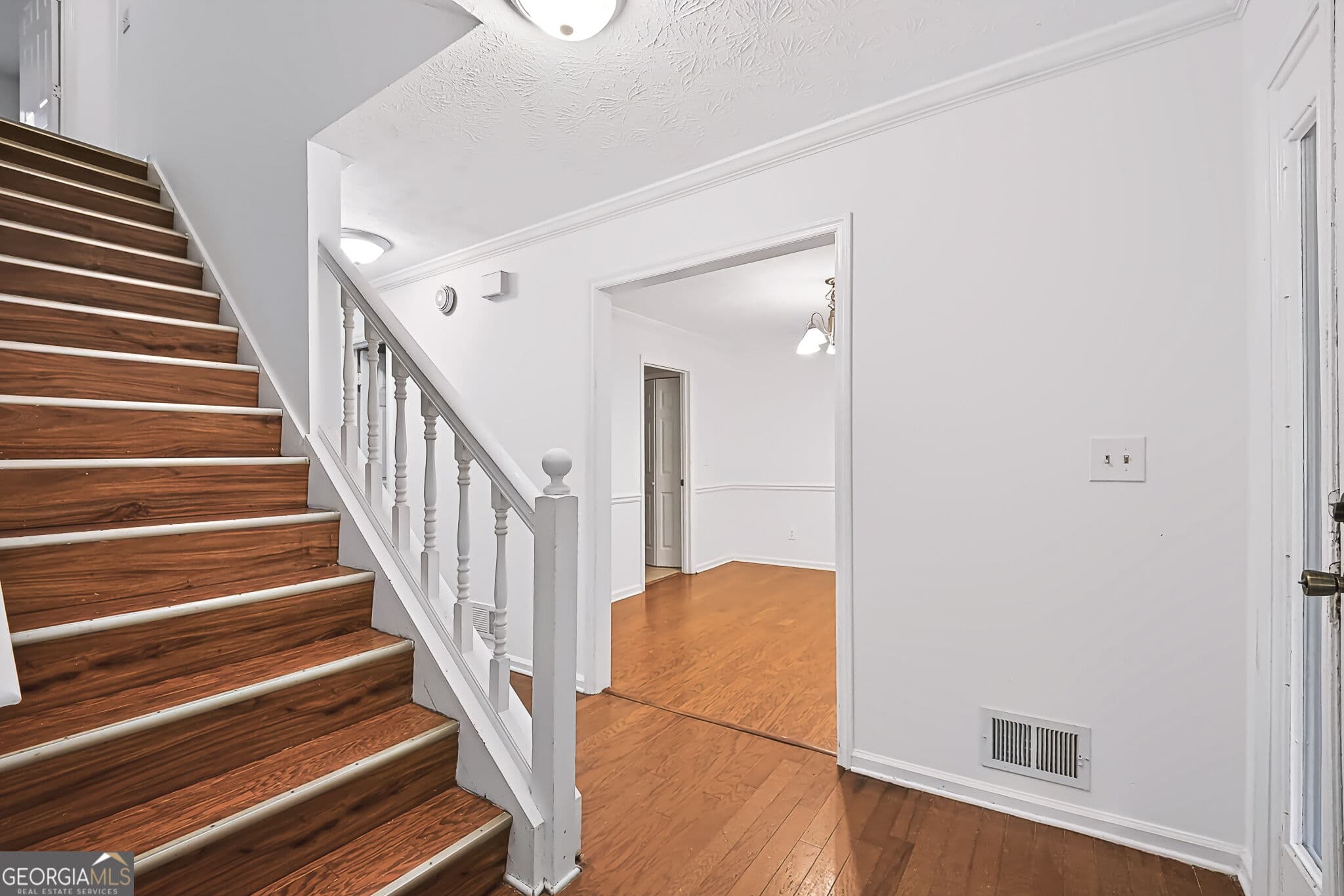 5 bedroom, 3.5 bathroom single family residence for sale at 2021 Hunters Cove Drive, Lawrenceville, GA 30044 — photo 3