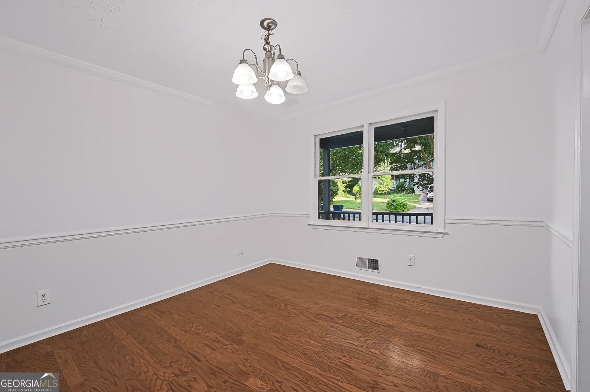 5 bedroom, 3.5 bathroom single family residence for sale at 2021 Hunters Cove Drive, Lawrenceville, GA 30044 — photo 5