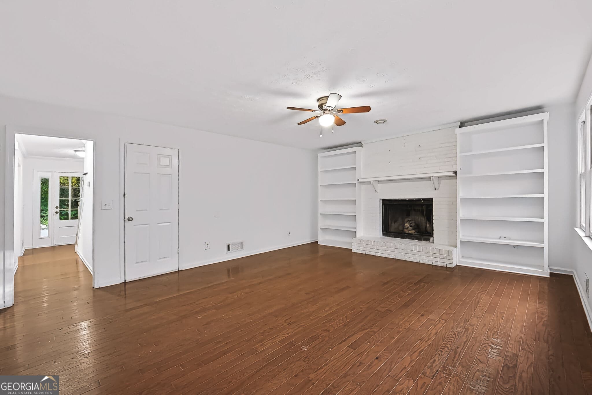 5 bedroom, 3.5 bathroom single family residence for sale at 2021 Hunters Cove Drive, Lawrenceville, GA 30044 — photo 10