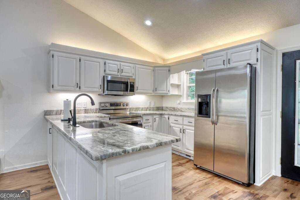 3 bedroom, 3 bathroom, 2,580 sq ft single family residence for sale at 754 Honeysuckle Lane, Blairsville, GA 30512 — photo 7