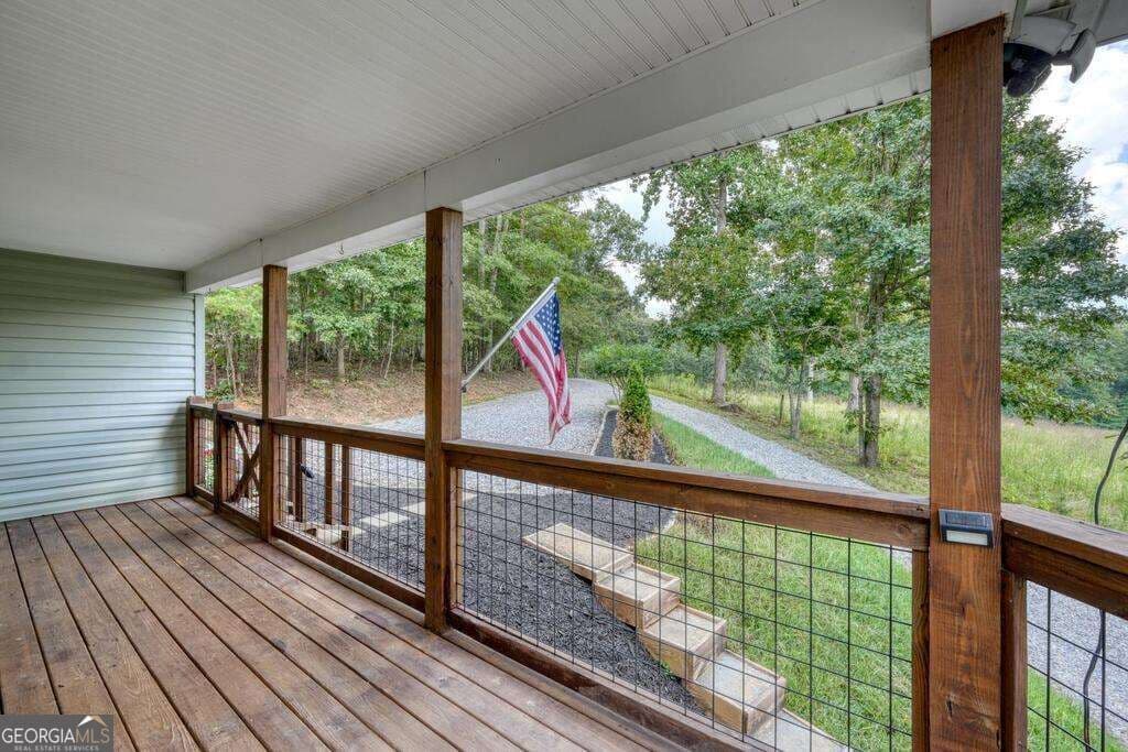 3 bedroom, 3 bathroom, 2,580 sq ft single family residence for sale at 754 Honeysuckle Lane, Blairsville, GA 30512 — photo 4