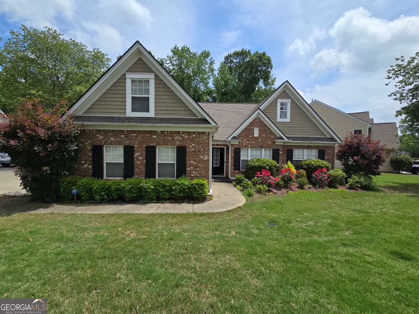 4 bedroom, 2 bathroom, 2,115 sq ft single family residence for rent at 2490 Fieldview Way, Buford, GA 30519 for $2,350 a month — photo 1 of 1