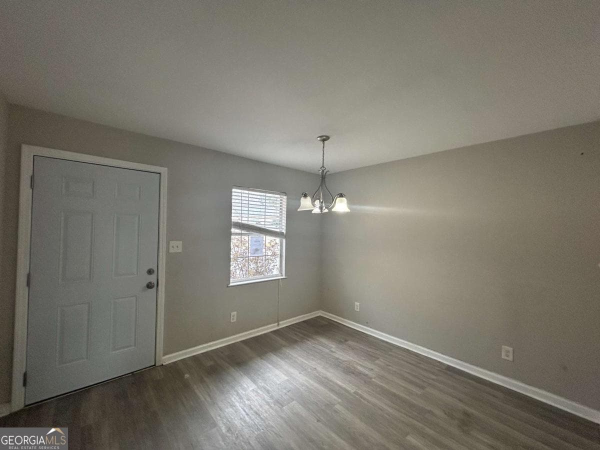 2 bedroom, 2.5 bathroom, 1,728 sq ft townhouse for sale at 2604 Campbellton Road H4, Atlanta, GA 30311 — photo 6
