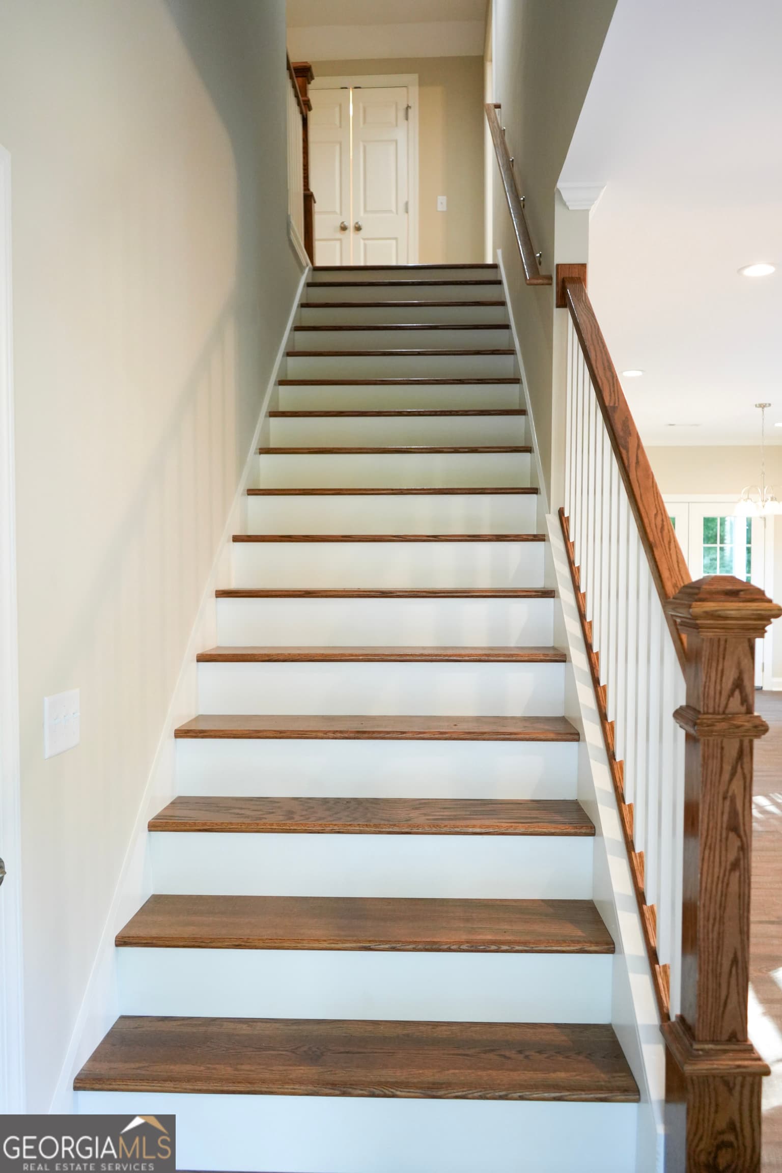 4 bedroom, 2.5 bathroom, 2,182 sq ft townhouse for sale at 118 Fox Fire Court, Dublin, GA 31021 — photo 4
