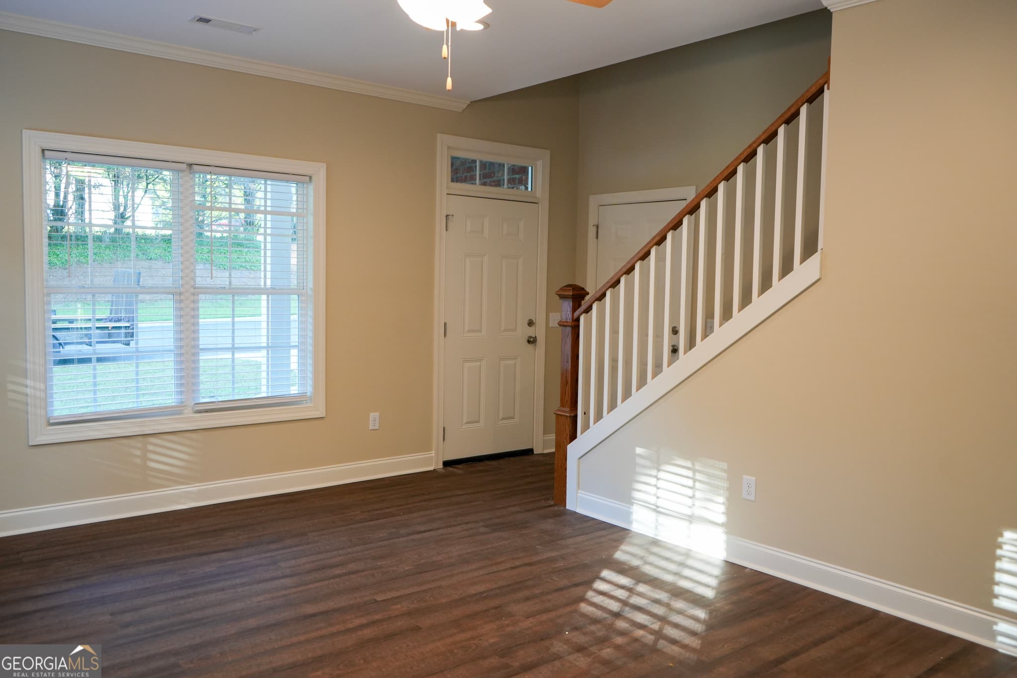 4 bedroom, 2.5 bathroom, 2,182 sq ft townhouse for sale at 118 Fox Fire Court, Dublin, GA 31021 — photo 8