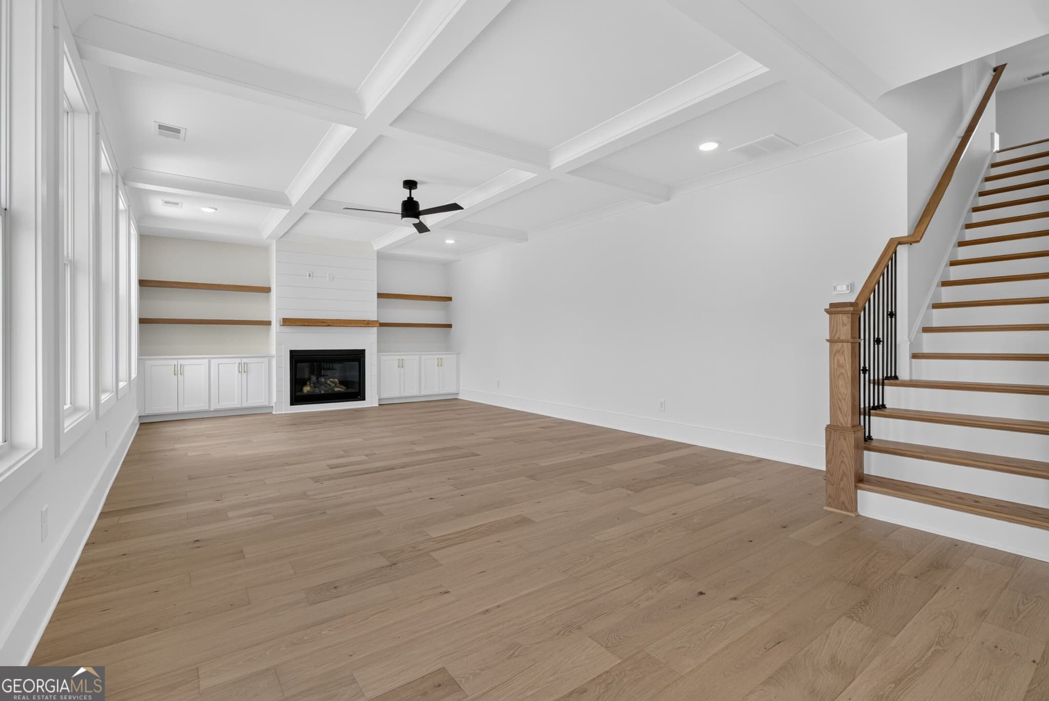 5 bedroom, 4.5 bathroom, 3,034 sq ft single family residence for sale at 5591 Meadowstone Walk, Kennesaw, GA 30152 — photo 9