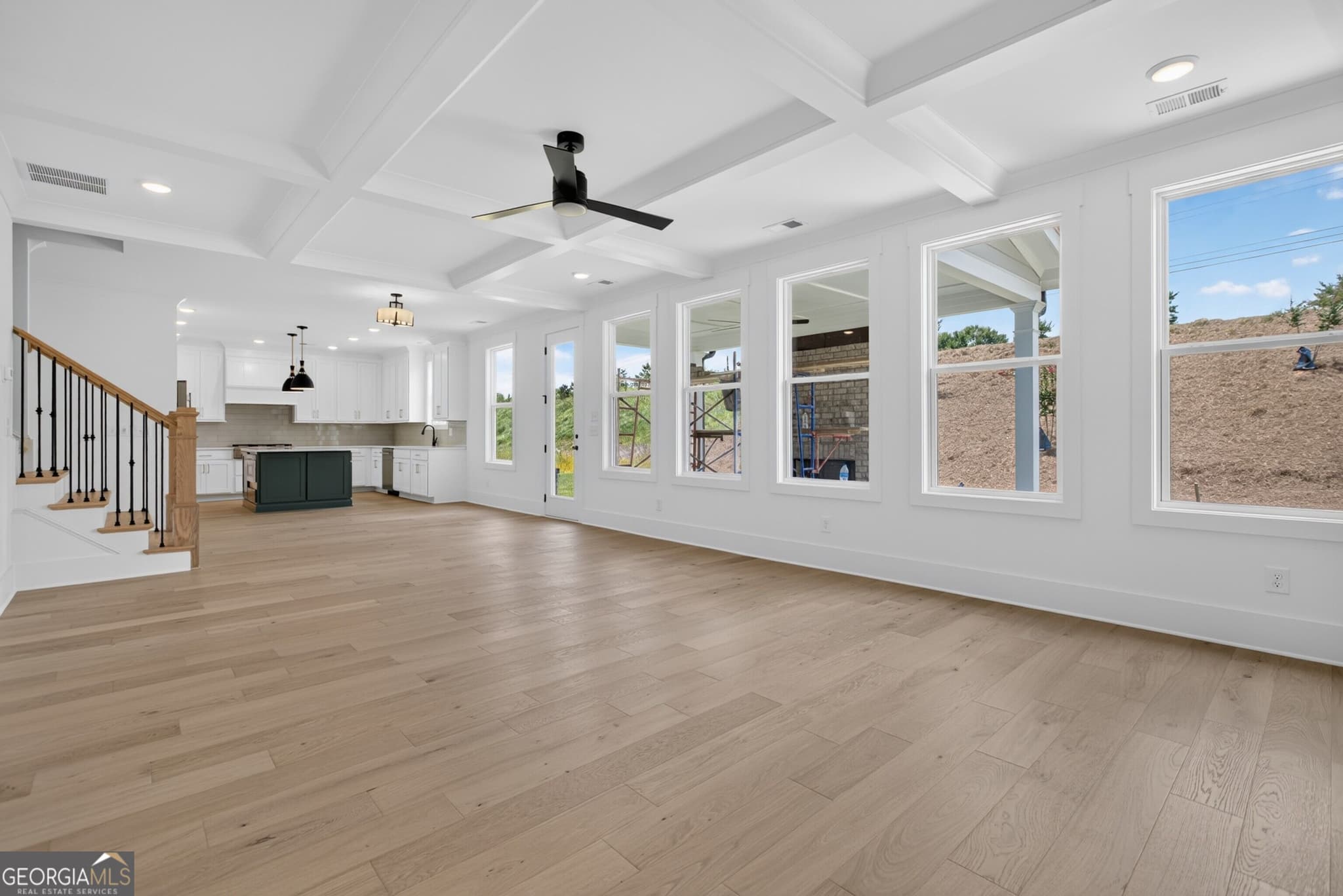 5 bedroom, 4.5 bathroom, 3,034 sq ft single family residence for sale at 5591 Meadowstone Walk, Kennesaw, GA 30152 — photo 4