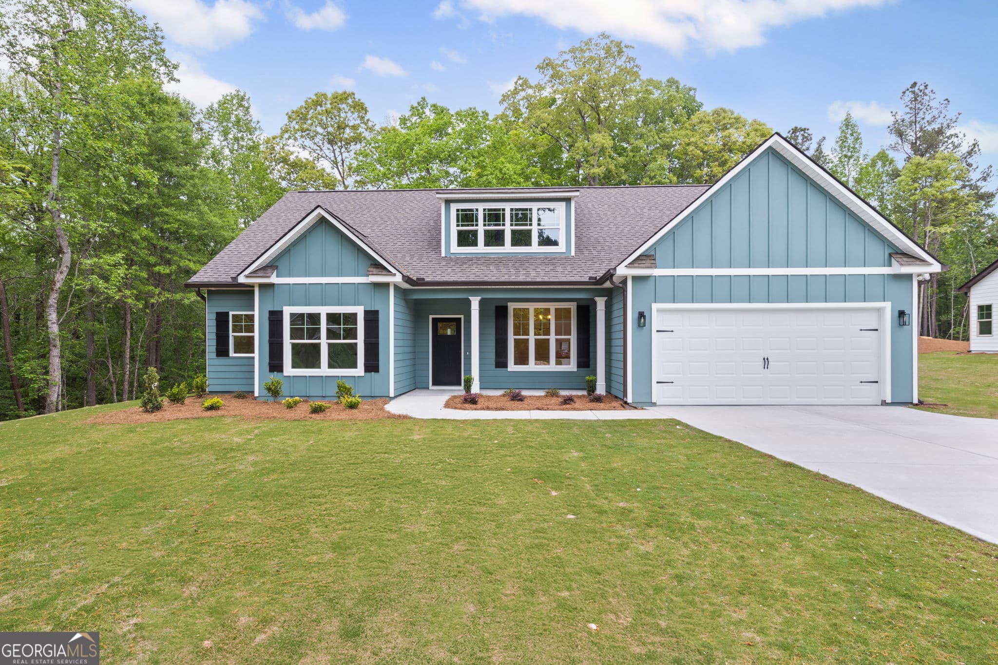 4 bedroom, 3 bathroom, 1,957 sq ft single family residence sold at 124 Rudders Crossing, Newnan, GA 30263