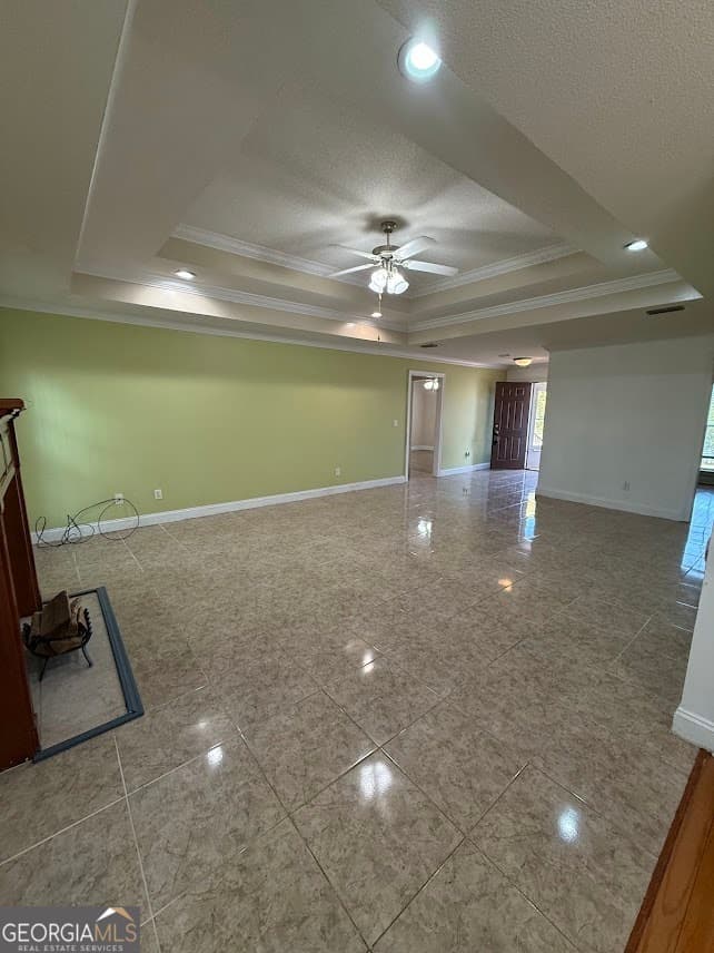 3 bedroom, 2 bathroom, 1,836 sq ft single family residence for sale at 3833 Chris Circle, Valdosta, GA 31605 — photo 6