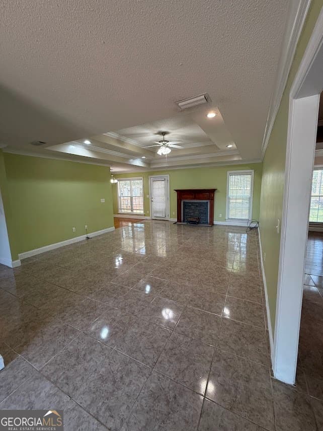 3 bedroom, 2 bathroom, 1,836 sq ft single family residence for sale at 3833 Chris Circle, Valdosta, GA 31605 — photo 5
