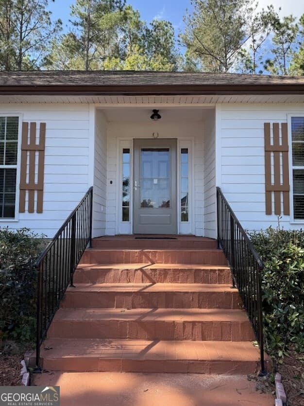 3 bedroom, 2 bathroom, 1,836 sq ft single family residence for sale at 3833 Chris Circle, Valdosta, GA 31605 — photo 4