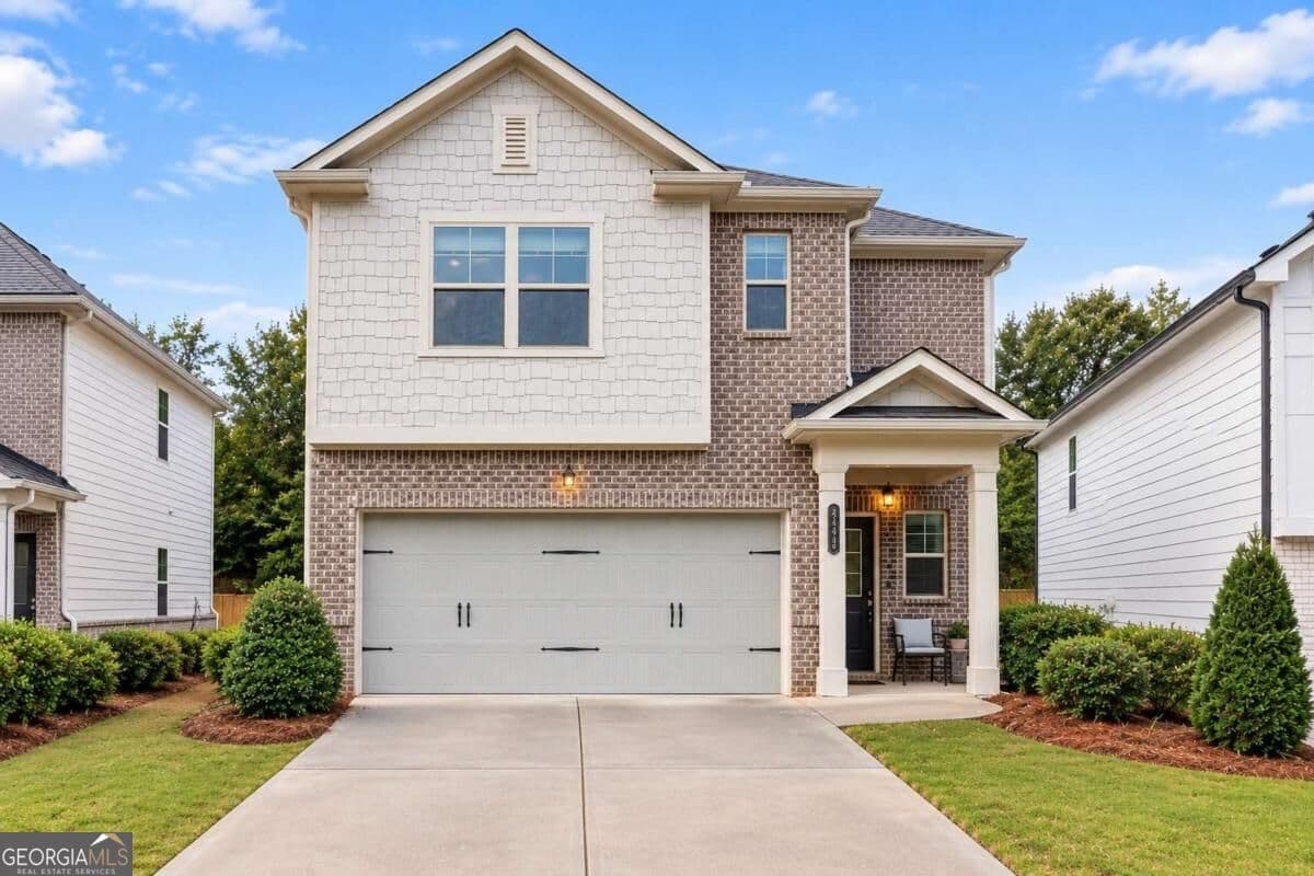 5 bedroom, 2.5 bathroom, 2,275 sq ft single family residence for sale at 4617 Waxwing Street, Hoschton, GA 30548 — photo 1 of 38